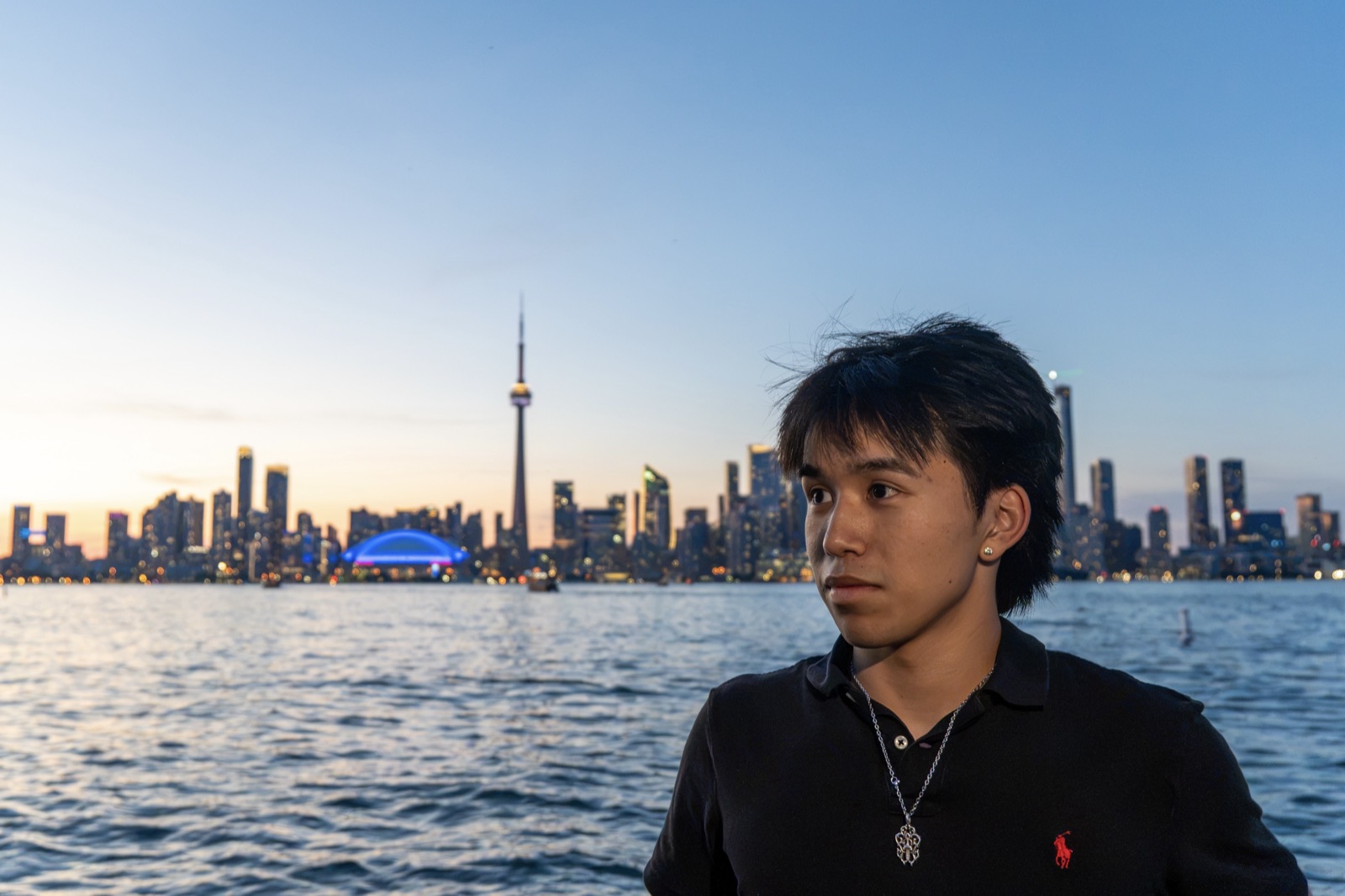 Neo — Toronto skyline